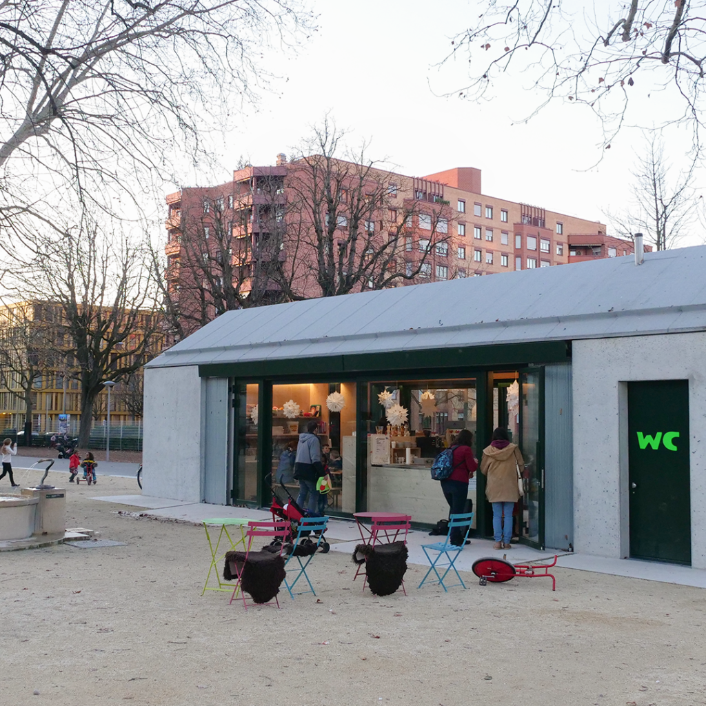 Für einen Boxenstopp ist die Kindertankstelle Claramatte der ideale Ort für Kinder, Jugendliche und Erwachsene.