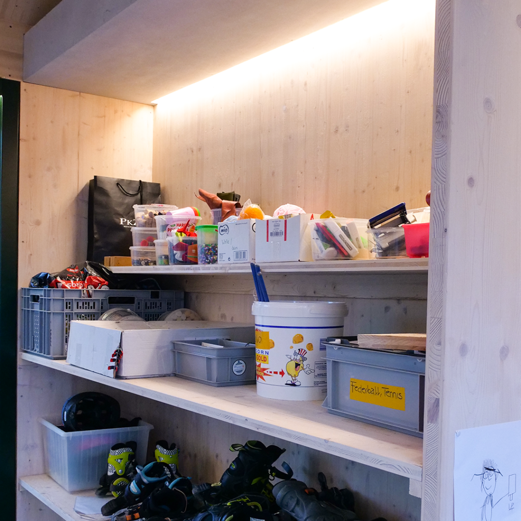 Für einen Boxenstopp ist die Kindertankstelle Claramatte der ideale Ort für Kinder, Jugendliche und Erwachsene.