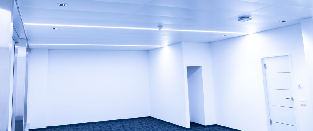 Brauchen Sie genügend Licht, um ausdauernd arbeiten zu können? Hier eine Bürobeleuchtung, welche genau dieses Kriterium erfüllt.