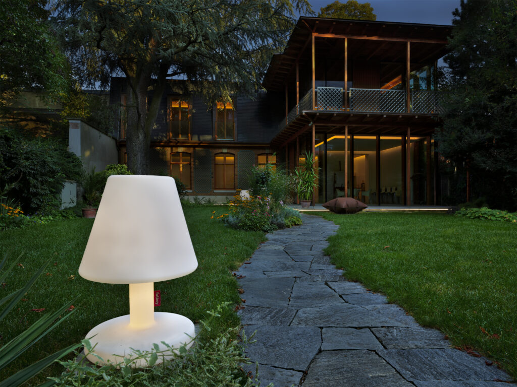 Die Eventlocation "Orangerie" an der Grellingerstr. 75 erhielt mit einer neuen individuellen LED-Beleuchtung nun das spezielle Etwas.